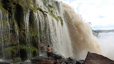 CANAIMA & CATATUMBO: EXPEDICIÓN FENÓMENOS NATURALES - Image 2