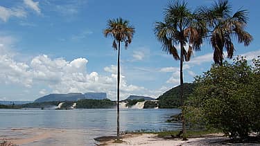 CANAIMA & CATATUMBO: EXPEDICIÓN FENÓMENOS NATURALES - Image 3
